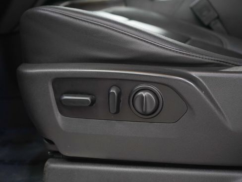 Used 2021 Chevrolet Silverado 1500 LTZ image 28