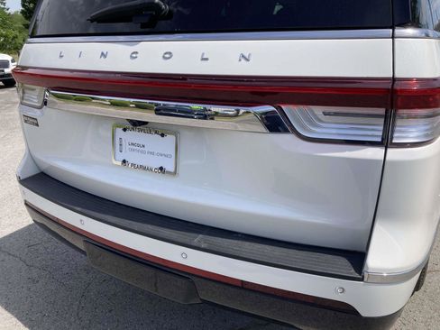 Certified 2024 Lincoln Navigator L Reserve AWD/4WD image 4