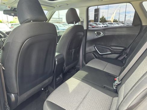 Used 2023 Kia Soul EX FWD image 12