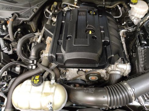 Used 2020 Ford Mustang Coupe RWD image 30