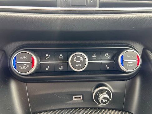 Used 2022 Alfa Romeo Stelvio Quadrifoglio w/ Active Assist Plus Package AWD/4WD image 27