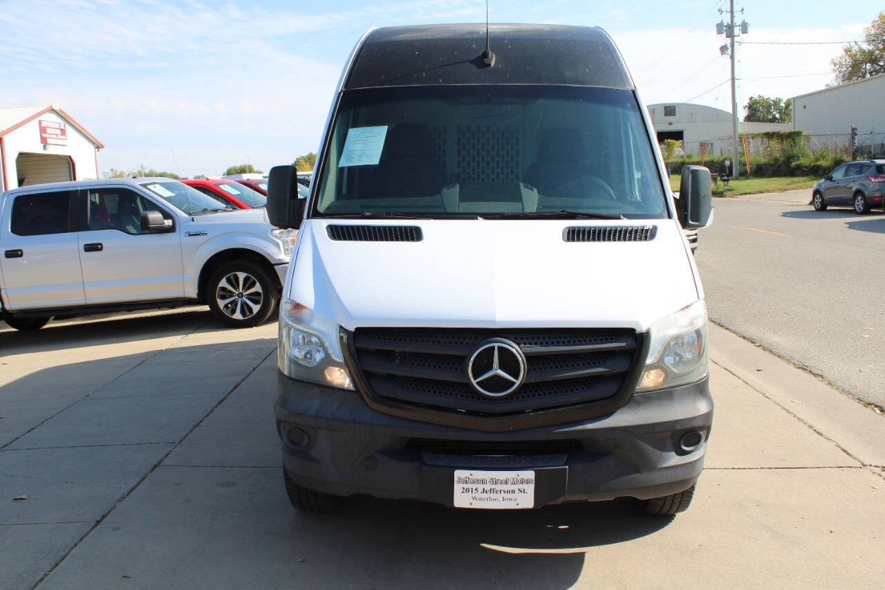 Used 2018 Mercedes-Benz Sprinter 2500 image 2