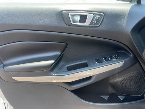 Used 2019 Ford EcoSport Titanium FWD image 14