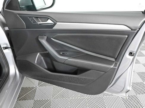 Certified 2022 Volkswagen Jetta S FWD image 9