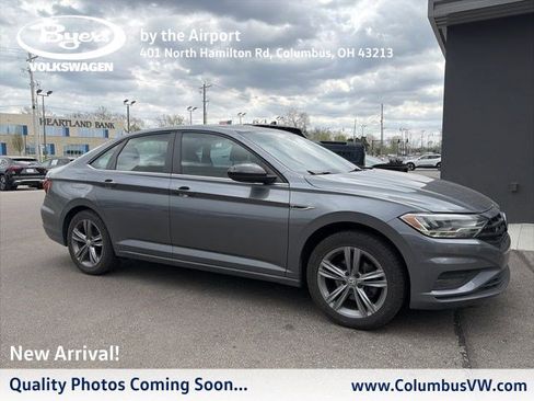 Used 2019 Volkswagen Jetta R-Line image 1