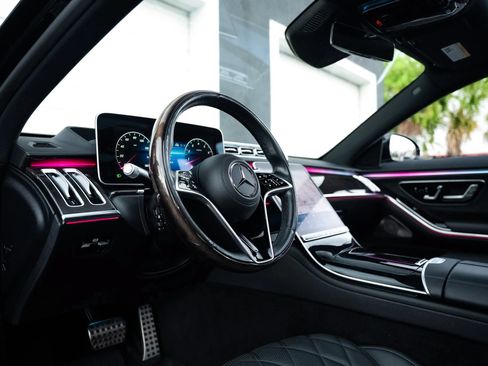 Used 2022 Mercedes-Benz S 580 4MATIC Sedan image 33