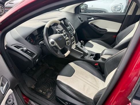 Used 2013 Ford Focus SE FWD image 3