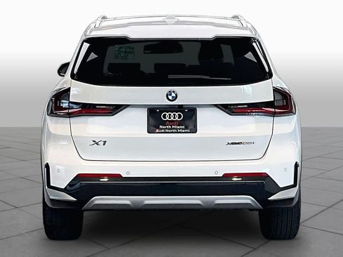 Used 2025 BMW X1 xDrive28i w/ Convenience Package AWD/4WD image 9
