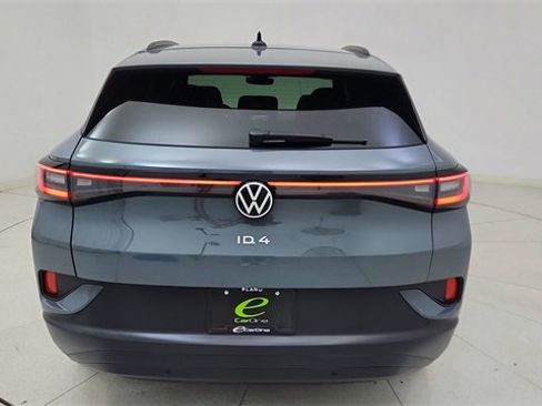 Used 2025 Volkswagen ID.4 Pro image 5