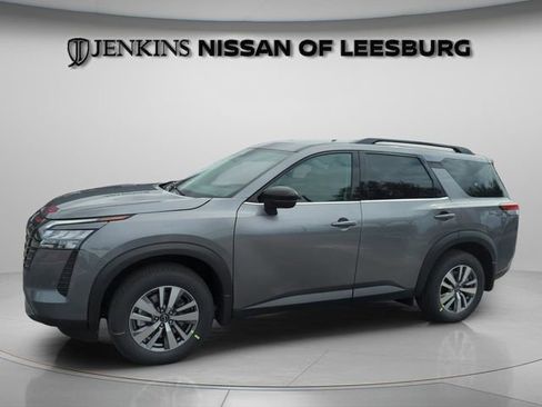New 2026 Nissan Pathfinder SL FWD image 13