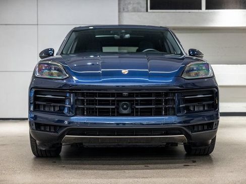 Used 2025 Porsche Cayenne S AWD/4WD image 11