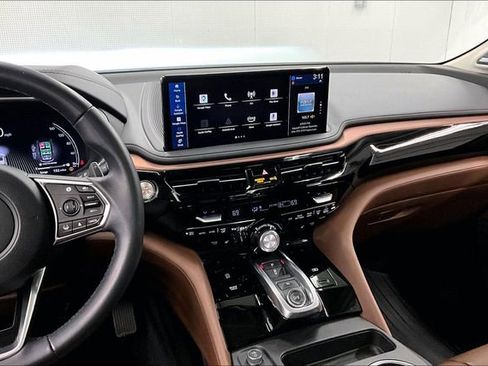 Used 2025 Acura MDX FWD w/ Technology Package image 7