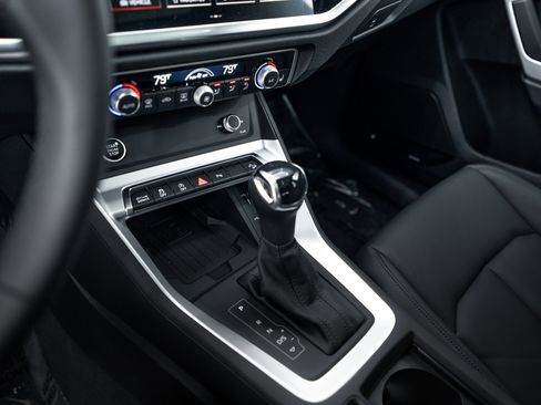 New 2025 Audi Q3 2.0T Premium image 10