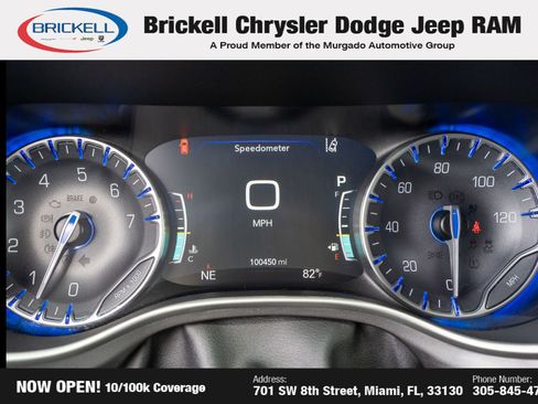 Used 2022 Chrysler Pacifica Touring-L image 35