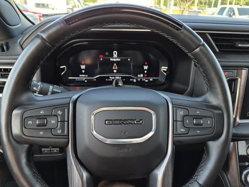 Used 2023 GMC Yukon Denali Ultimate w/ LPO, Floor Liner Package AWD/4WD image 27