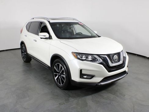 Used 2015 Nissan Rogue S image 4