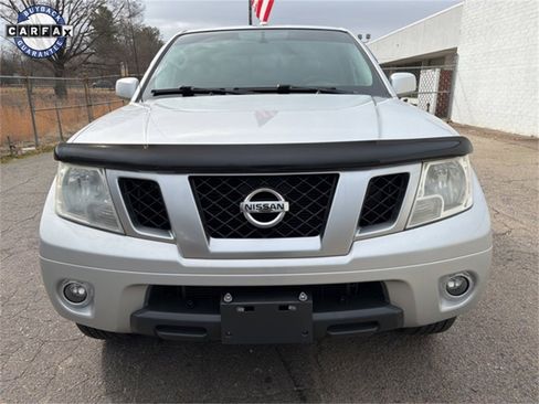 Used 2018 Nissan Frontier PRO-4X image 7