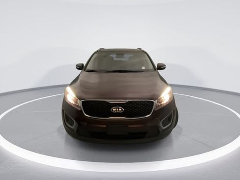Used 2016 Kia Sorento AWD w/ LX Convenience Package image 7