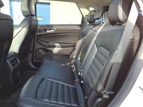 Used 2024 Ford Edge SEL w/ Convenience Package AWD/4WD image 11