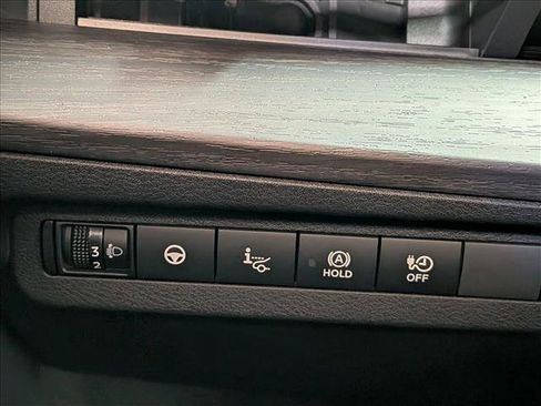 Used 2023 Nissan Ariya FWD image 16