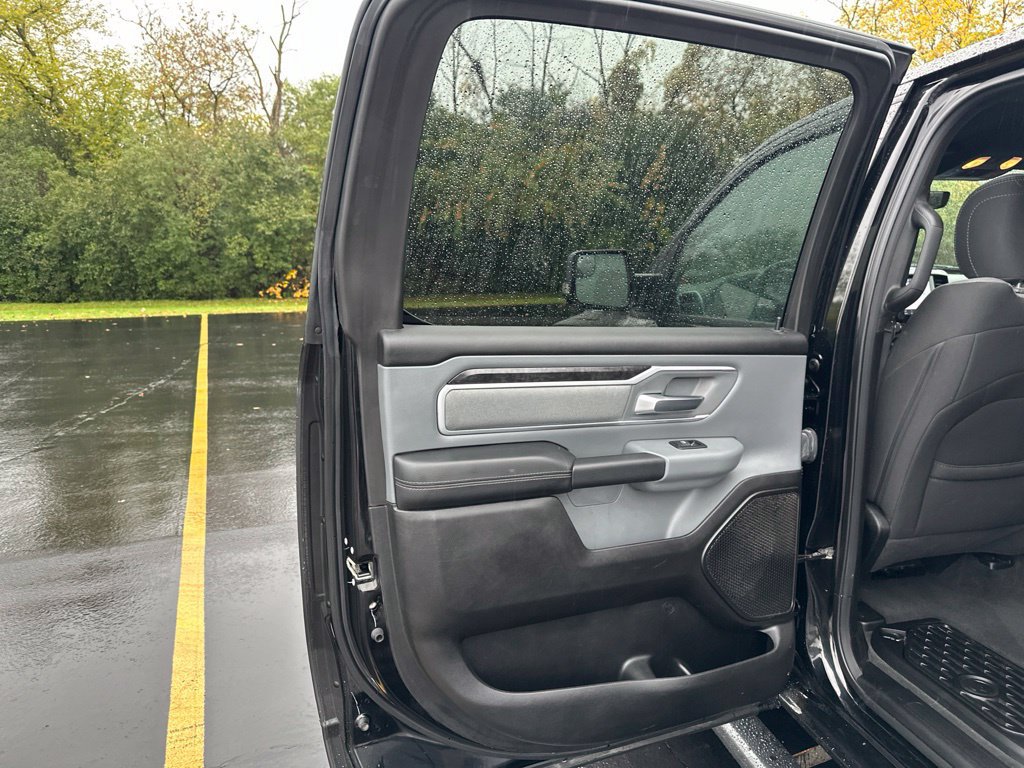 Used 2022 RAM 1500 Big Horn AWD/4WD image 14