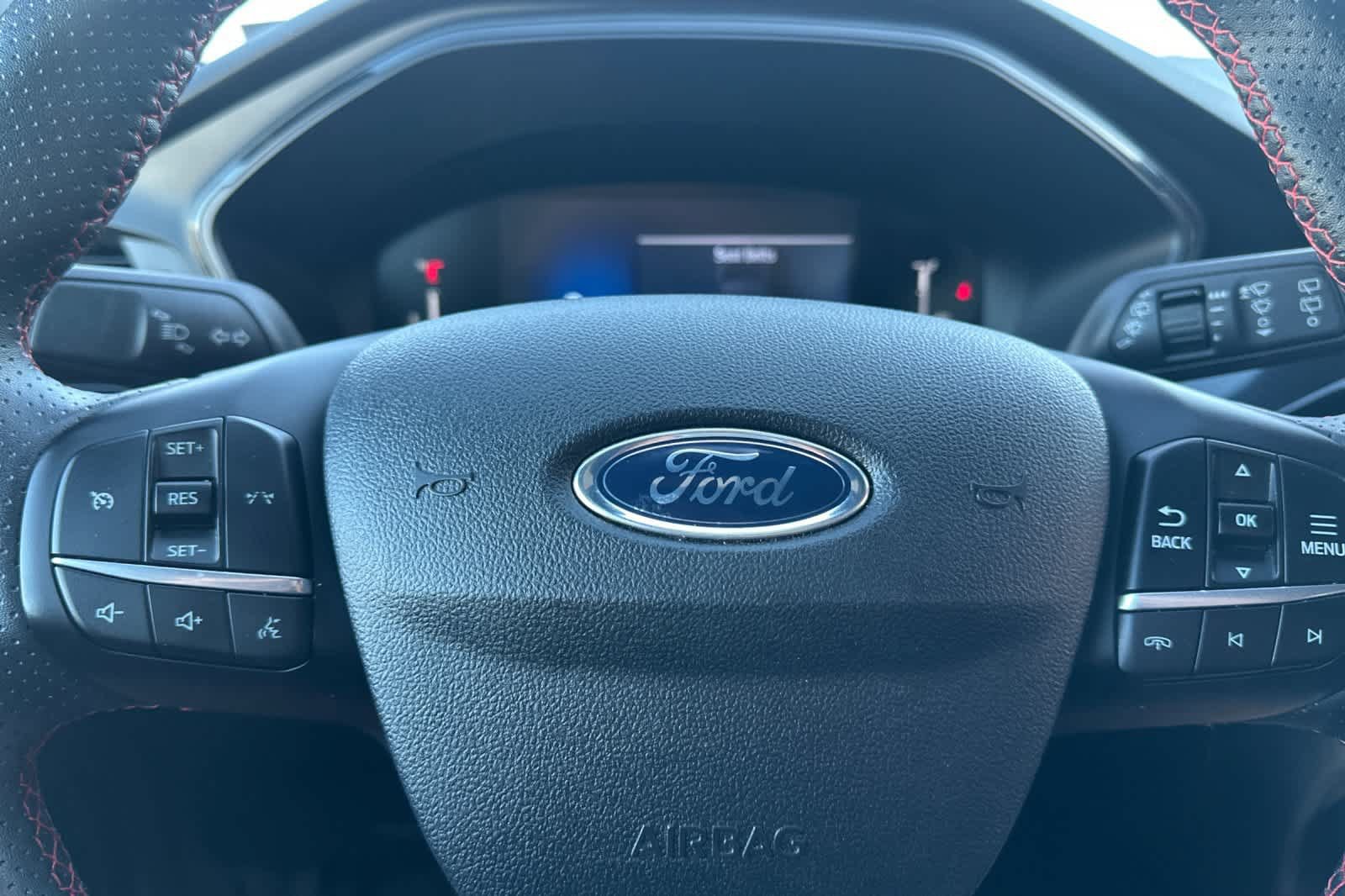 Used 2025 Ford Escape ST-Line FWD image 28