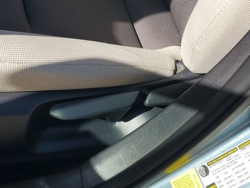 Used 2025 Toyota Corolla LE image 12