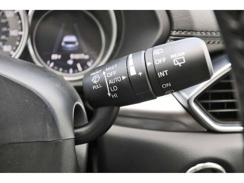 Used 2019 MAZDA CX-5 Touring FWD image 18