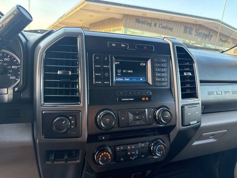 Used 2018 Ford F350 XLT image 28