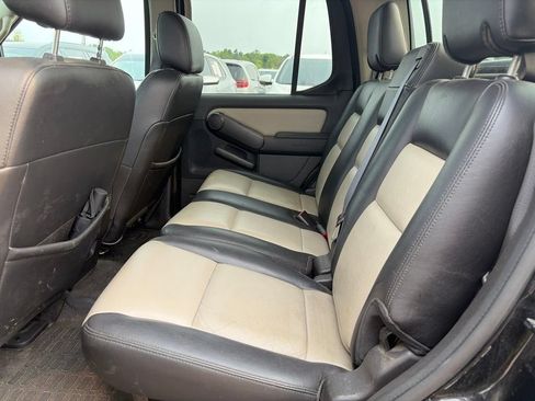 Used 2008 Ford Explorer Sport Trac Limited AWD/4WD image 9