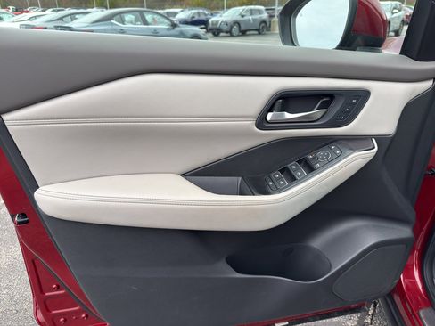 Certified 2023 Nissan Rogue SL w/ SL Premium Package image 13