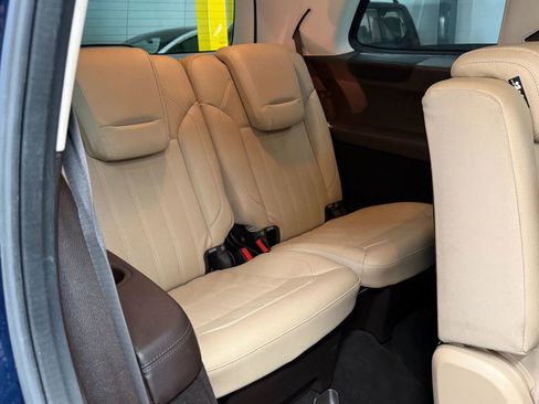 Used 2017 Mercedes-Benz GLS 450 4MATIC w/ Premium Package image 23