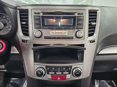 Used 2013 Subaru Outback 2.5i Premium image 18