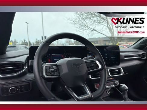 Used 2025 Ford Mustang GT Premium RWD image 23