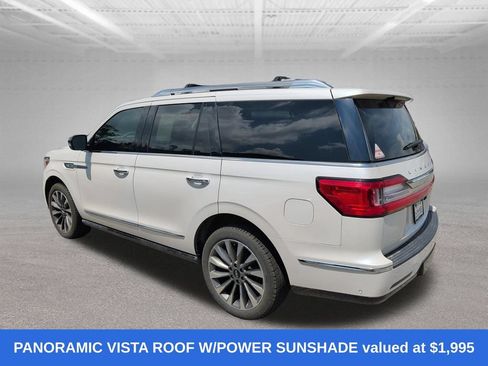 Used 2018 Lincoln Navigator Select w/ Technology Package RWD image 5