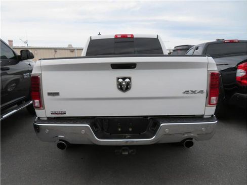 Used 2017 RAM 1500 Laramie image 17