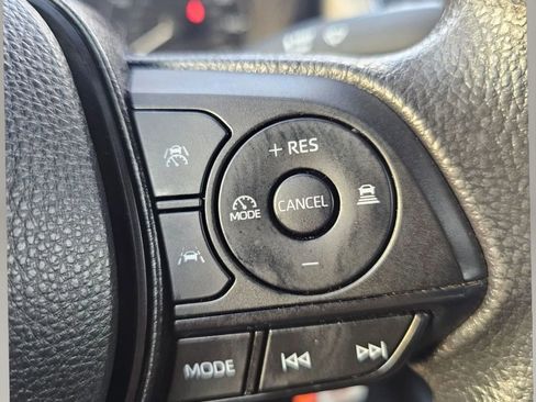 Used 2023 Toyota Corolla LE FWD image 14