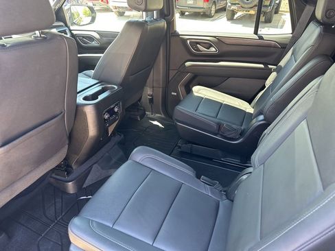 Certified 2023 Chevrolet Tahoe Z71 w/ Luxury Package AWD/4WD image 19