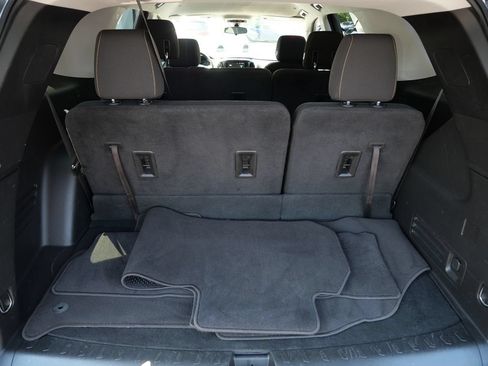 Used 2018 Chevrolet Traverse LS FWD image 21