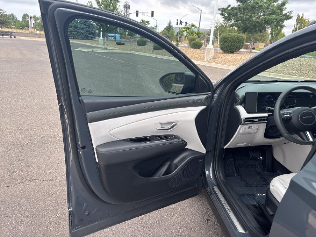 Used 2026 Hyundai Tucson Limited AWD/4WD image 11