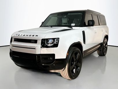 New 2025 Land Rover Defender 130 X-Dynamic SE