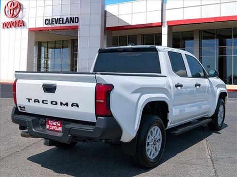 Used 2024 Toyota Tacoma SR AWD/4WD image 7