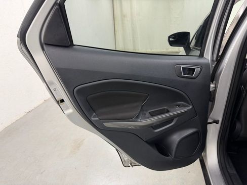 Used 2018 Ford EcoSport SE FWD image 15
