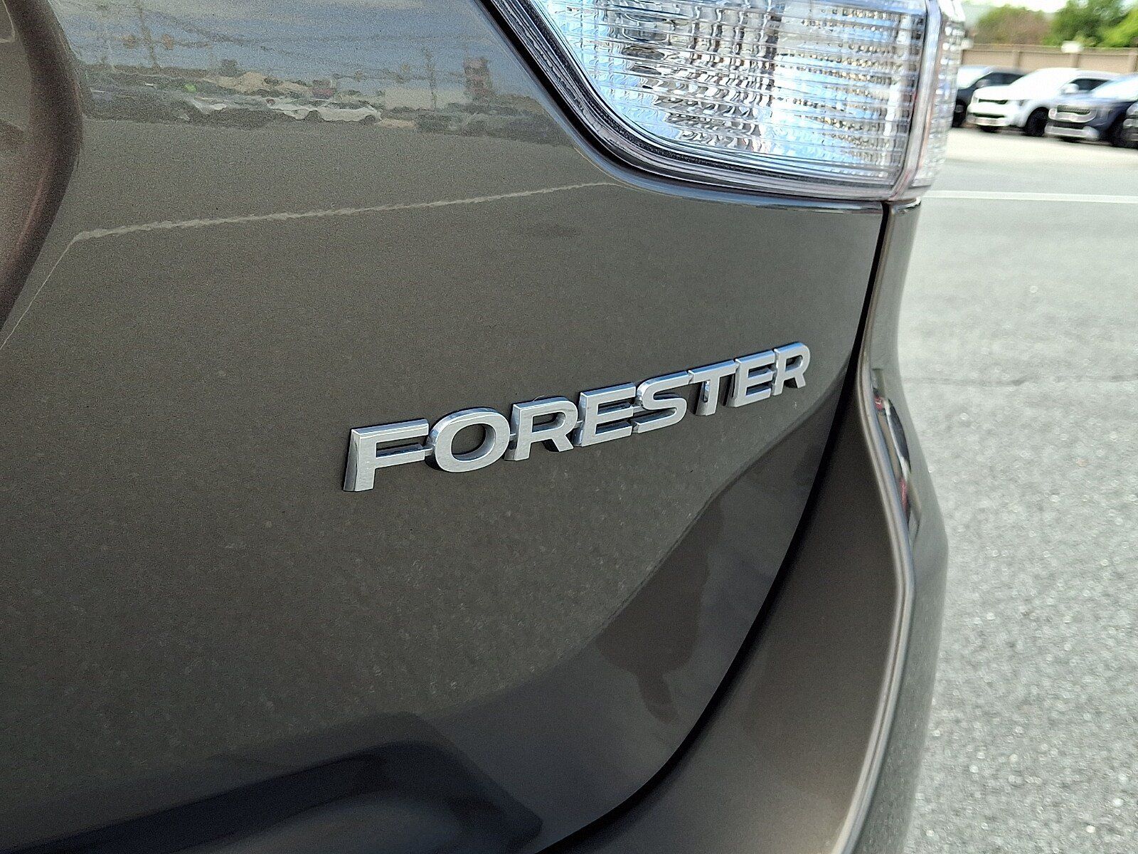 Used 2021 Subaru Forester Premium AWD/4WD image 34