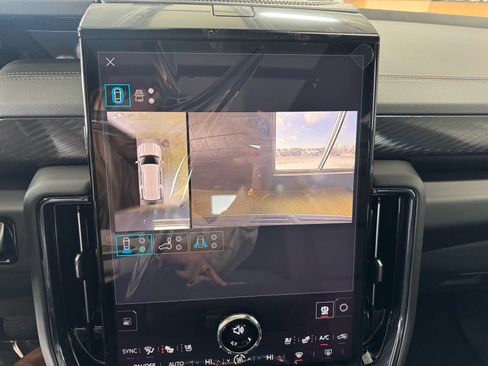 New 2026 GMC Yukon AT4 w/ AT4 Premium Package image 23