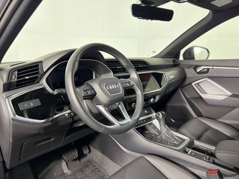 Used 2024 Audi Q3 2.0T Premium Plus w/ Premium Plus Package AWD/4WD image 4