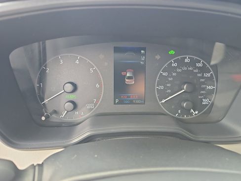 Used 2025 Toyota Corolla LE AWD/4WD image 17