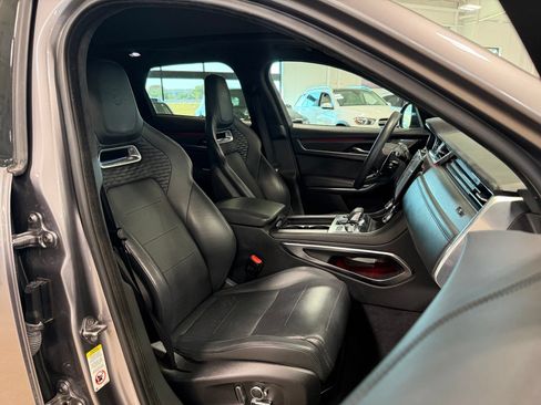 Used 2023 Jaguar F-PACE SVR AWD/4WD image 10