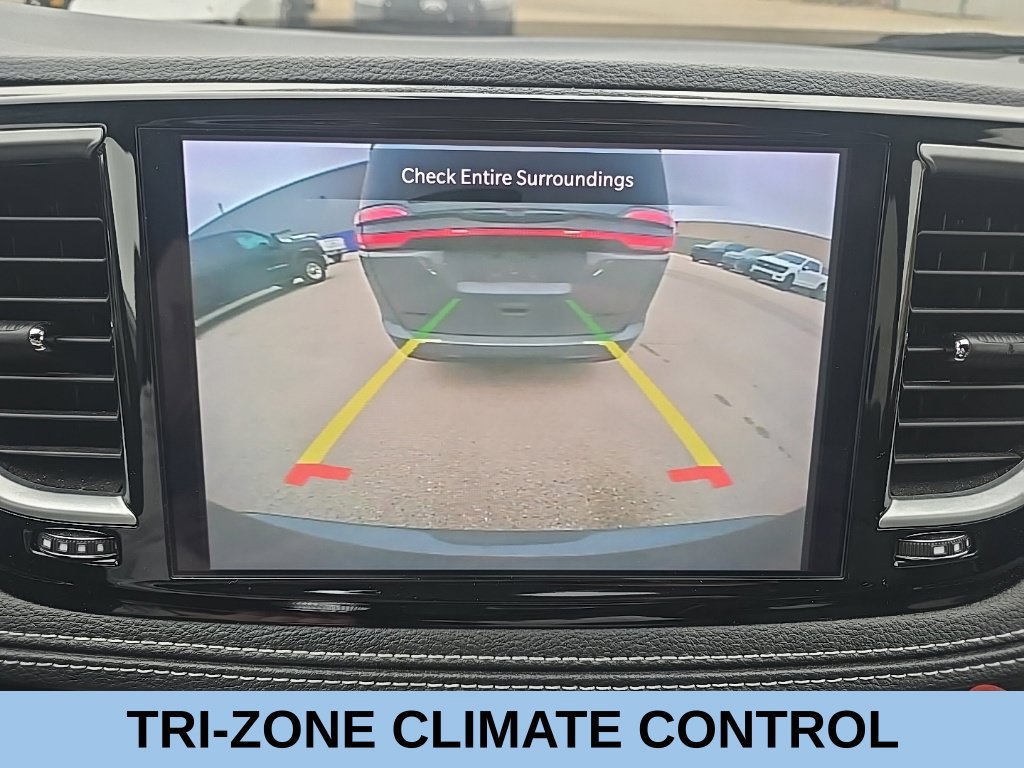 Used 2025 Chrysler Pacifica Limited FWD image 28
