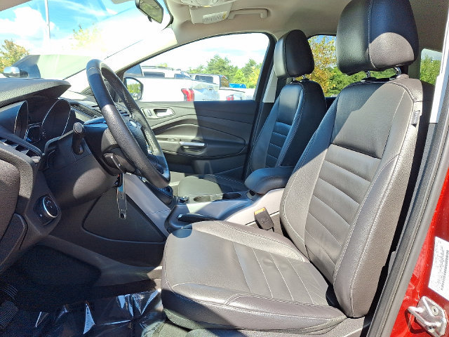 Used 2016 Ford Escape SE w/ SE Leather Comfort Package FWD image 13